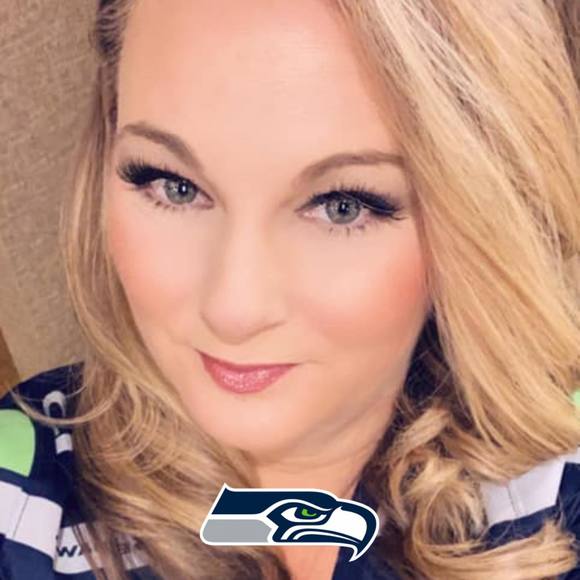 Meet your Posher, Crystal - Picture 1 of 1